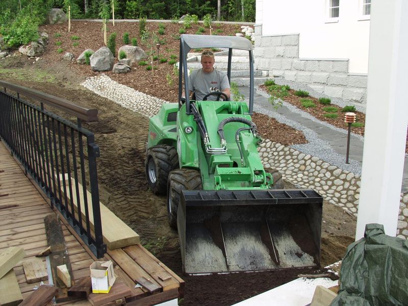 Avant 630 Mini loader Digger Tractor Excavator Trencher Forklift Articulated Kubota driven