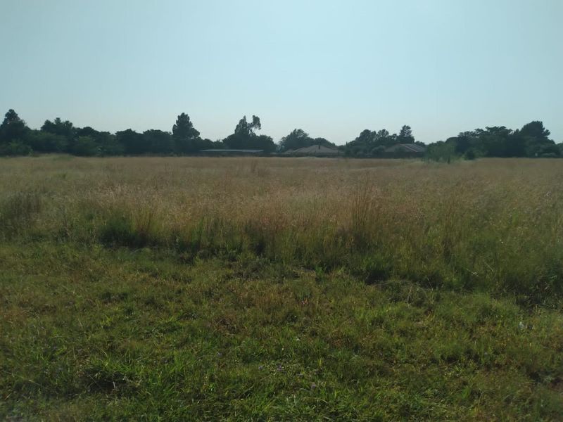1000M2 VACANT LAND IN RIVERSDALE