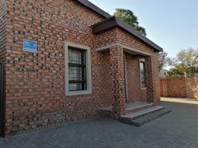 2 Bedroom with 1 Bathroom House For Sale Northern Cape