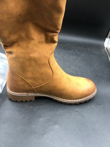 Gently Used Soft Leather Winter Boots - Brown - SA 4 -