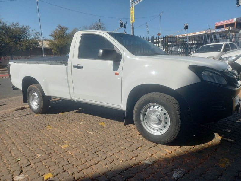 2015 Isuzu KB 250 D-TEQ Base for sale!