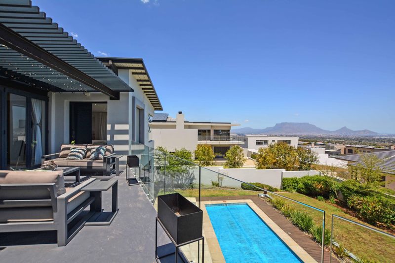 Baronetcy Estate is one of Cape Town&#39;s most sought after addresses! VIEWS VIEWS AND MORE VIEWS
