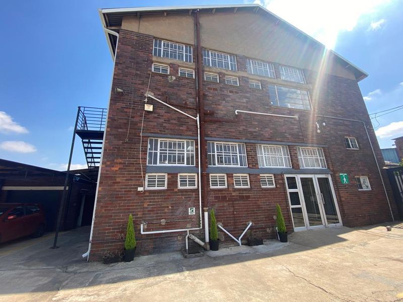 Industria West | Freestanding property for sale