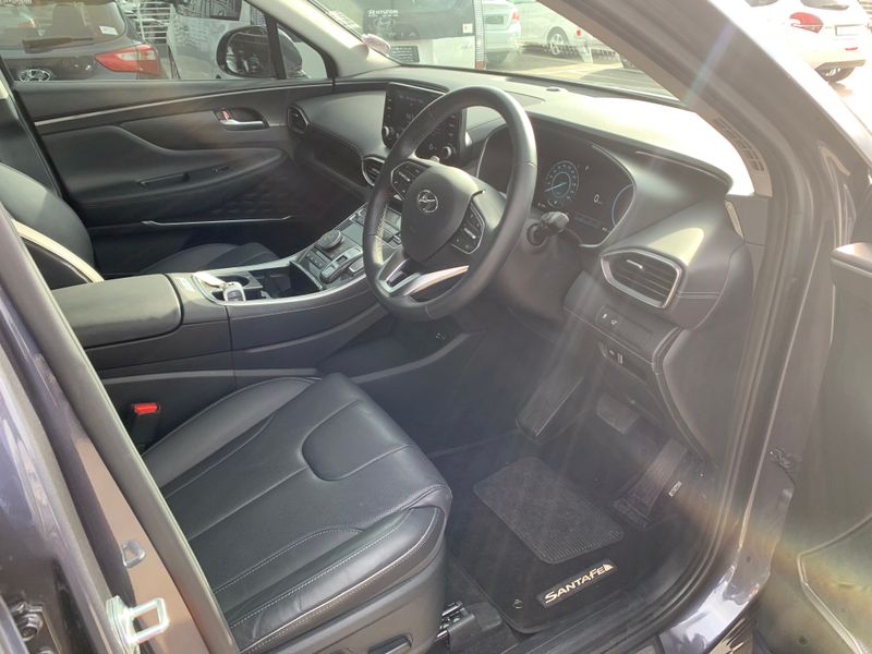 2022 Hyundai Santa Fe MY21 2.2 Elite 7 Seater DCT AWD for sale!