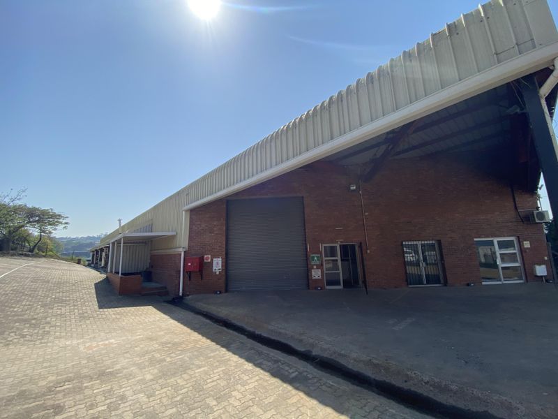3500m2 Warehouse To Let in Mariann Industrial Park