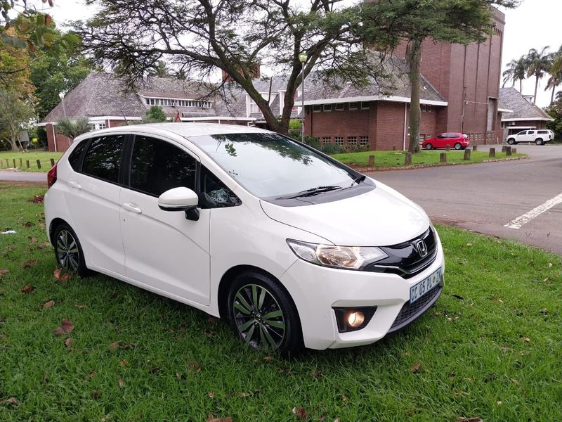 2016 Honda Jazz 1.5 Dynamic CVT. AUTO. VERY LOW KMS. FSH AT HONDA.