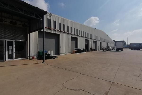 Large warehousing facility for rent in Anderbolt