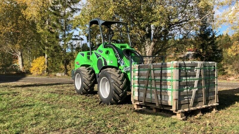 Avant 850  articulated Compact Loader with over 200 attachments available