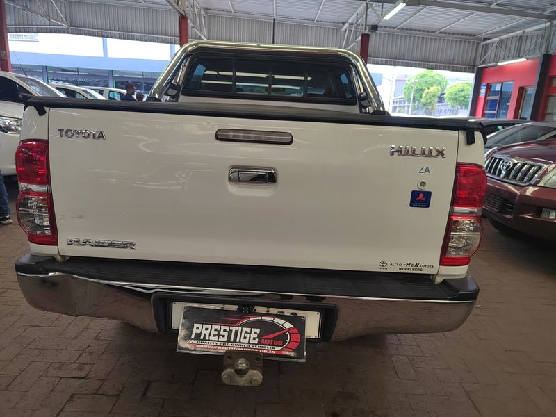 2012 Toyota Hilux 2.7 VVT-i D/Cab RB Raider with 269399kms CALL BOITY 083 506 0587