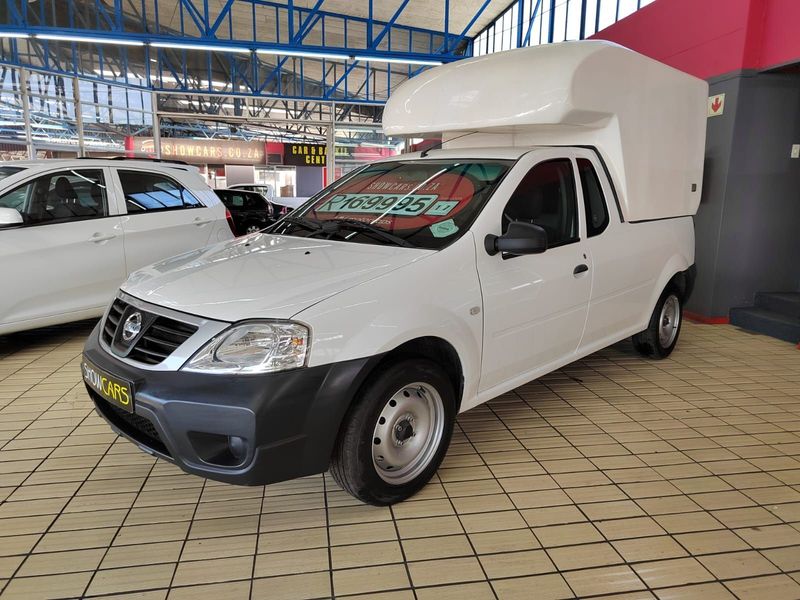 White Nissan Hilux 2.8 GD-6 D/Cab 4x4 Raider AT with 107717km available now!