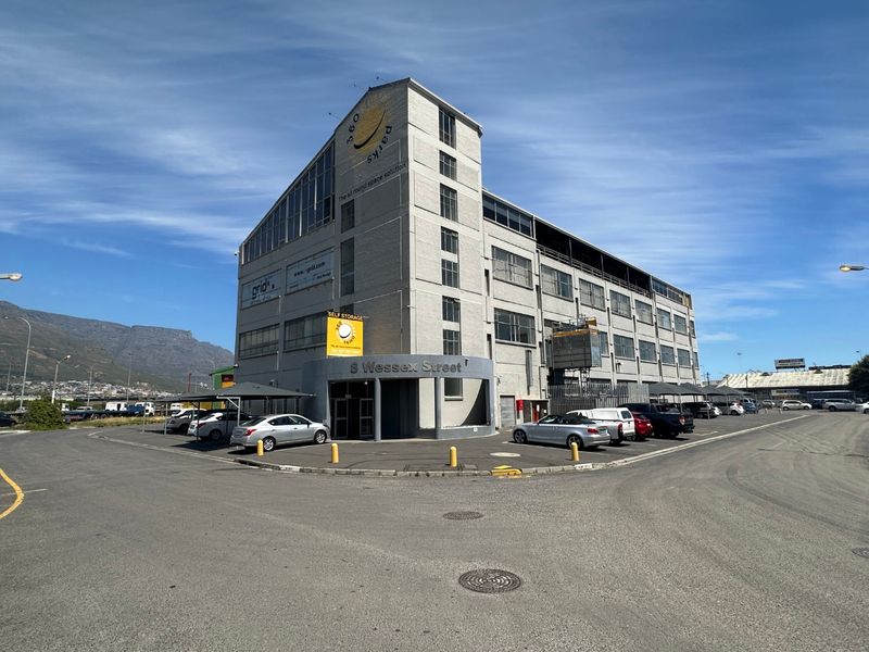 Commercial Property To Let in Paarden Eiland