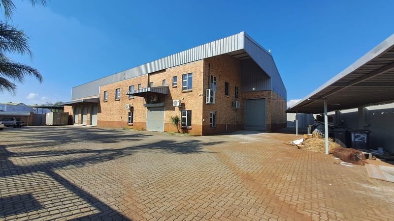 WAREHOUSE TO LET, FOUNDRY STREET, SILVERTONDALE