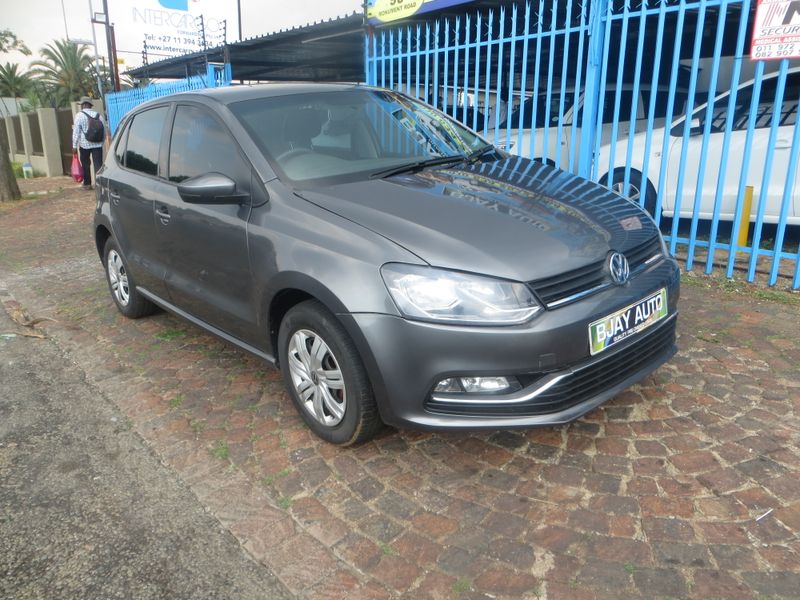 2017 Volkswagen Polo 1.2 TSI Comfortline, Grey with 81000km available now!