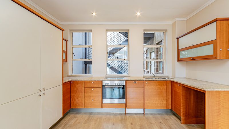 2 Bedroom apartment in Johannesburg Central To Rent