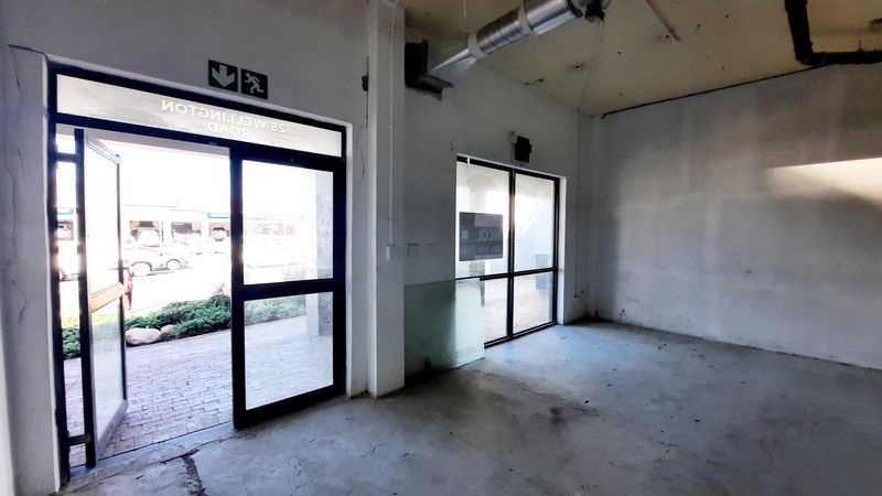 122m2 for Retail or Office use to let in Village Walk shopping centre, Durbanville.