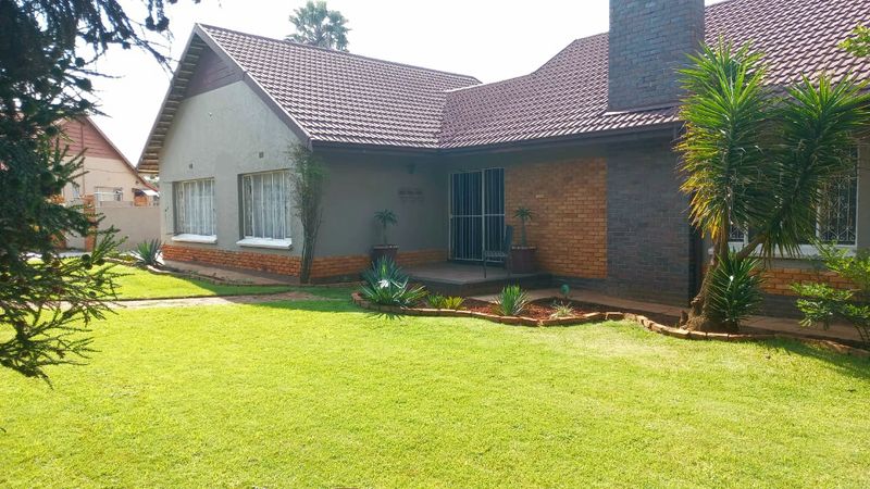 Beautiful Family Home For Sale In Brenthurst.