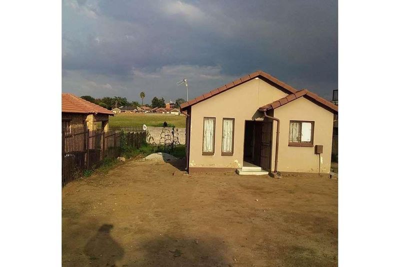 2 bedroom house available at Norkem Park Ext 4