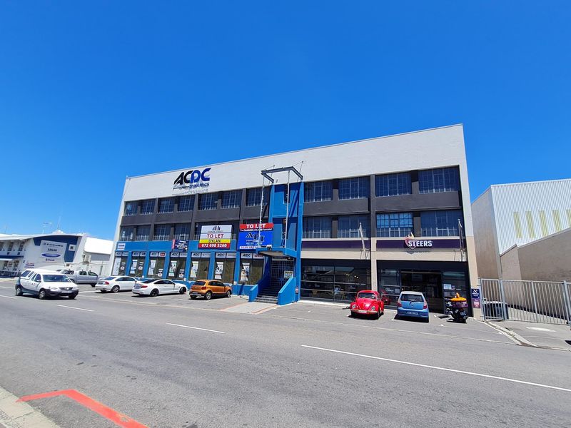 5007M2 of freestanding Industrial Warehouse/Showroom and office space for sale