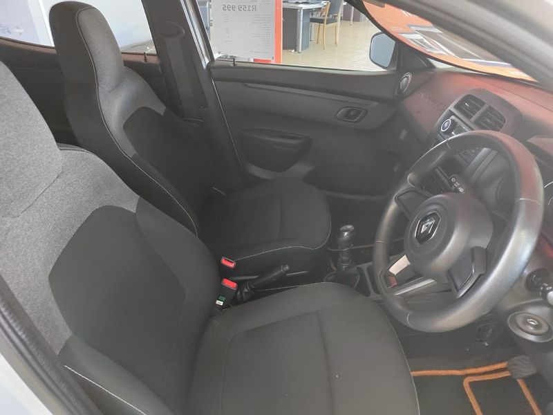 2020 Renault Kwid 1.0 Dynamique with ONLY 31343kms at PRESTIGE AUTOS 021 592 7844