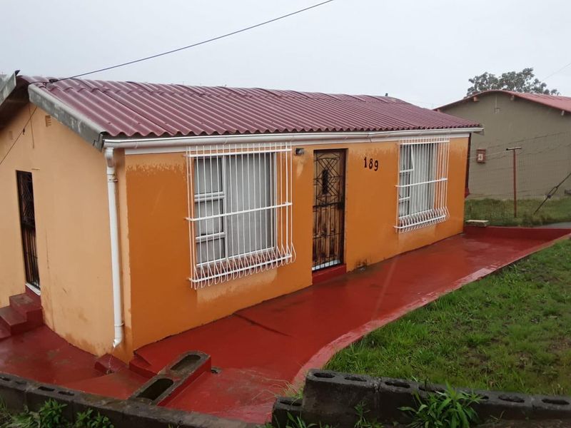2 Bedroom House For Sale in Mdantsane Nu 16