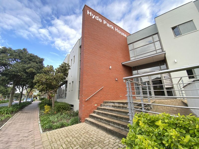 Stunning 223m2 offices to let on first floor of Hyde Park House! (March 2023)