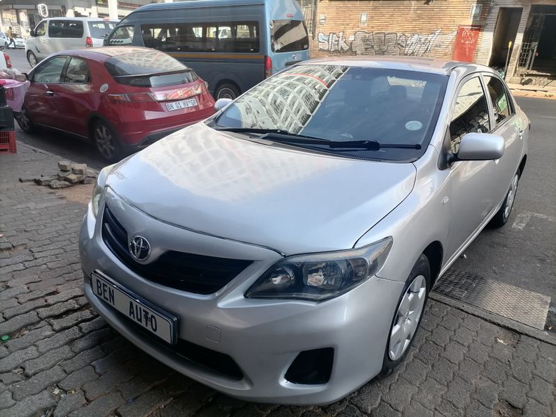 2015 Toyota Corolla Quest 1.6, Silver with 80000km available now!
