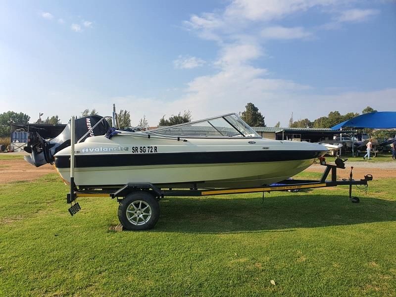 AVALANCHE 170 WITH 115HP MERCURY OUTBOARD MOTOR.