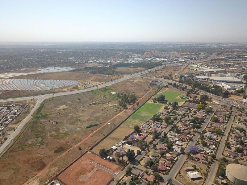 Vacant stands for purchase in Lordsview Industrial Park - Chloorkop