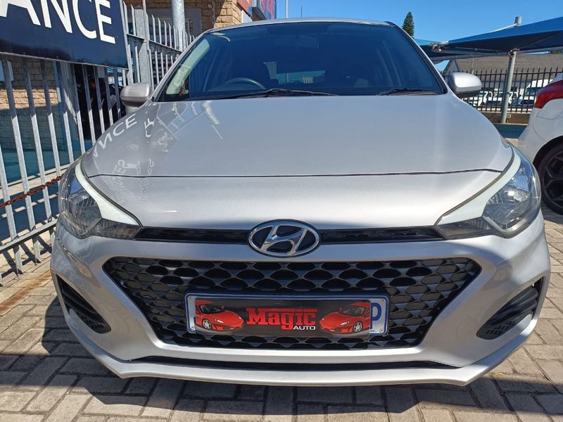 2018 Hyundai i20 1.2 Motion, Silver with 121009km available now!