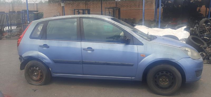 Ford Fiesta 1.4 Duratec 2006 available for stripping