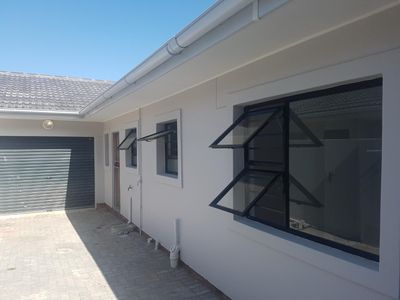 Stunning three-bedroom townhouse in Kestrel Street, Gonubie