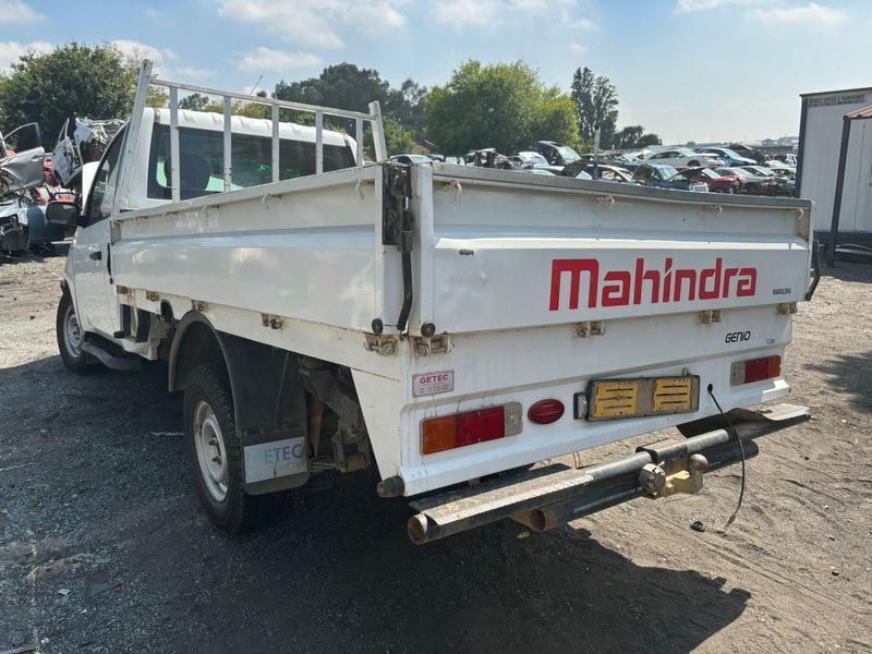 2015 MAHINDRA GENIO 2.2LT FOR STRIPPING