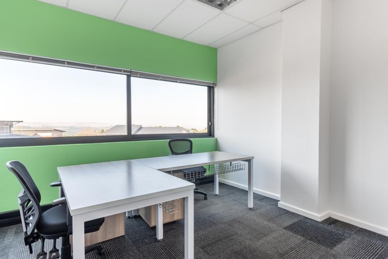 Fully serviced private office space for you and your team in Regus Victoria Country Club
