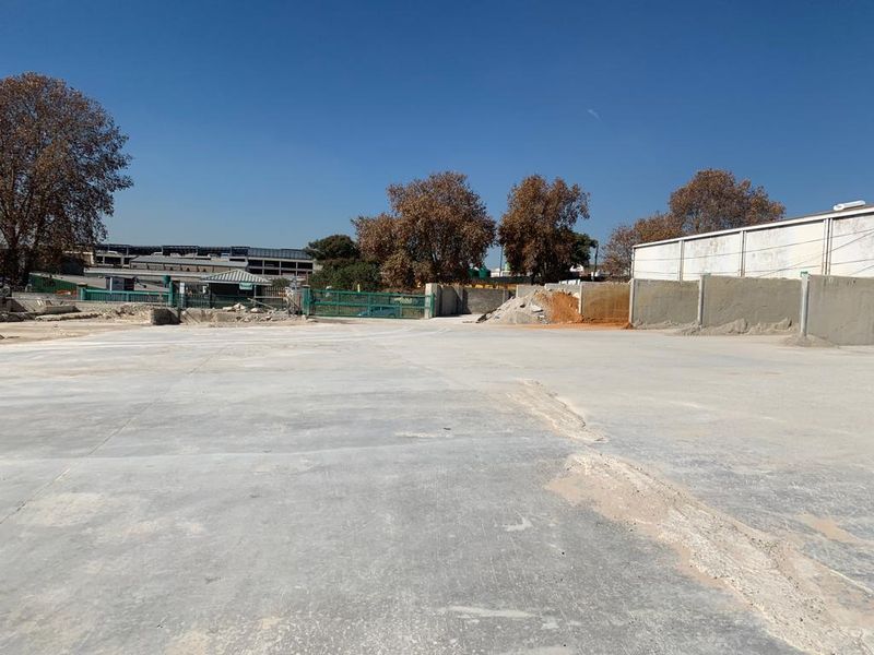 Neat and spacious industrial property to let / for sale in Wynberg