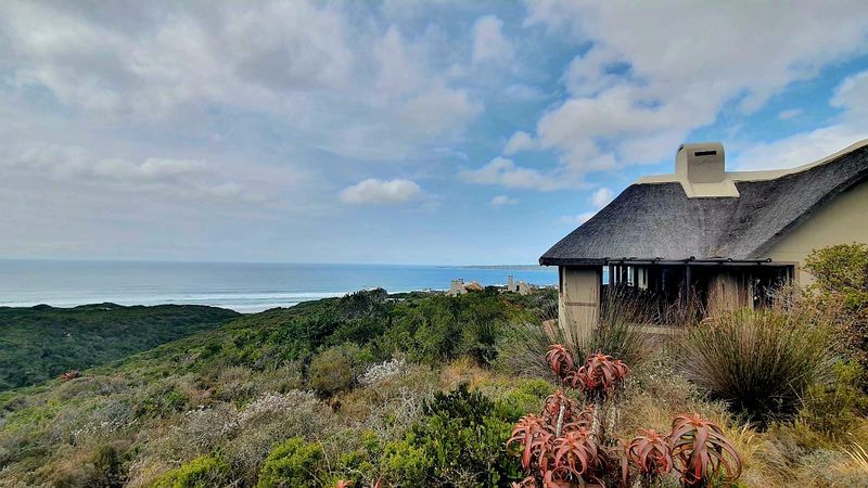 House in a Coastal Eco Estate; on the doorstep of Mosselbay
