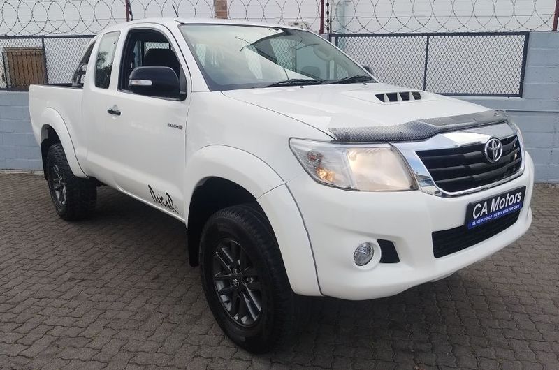 2015 Toyota Hilux 3.0 D-4D Xtra Cab R/Body 4x4