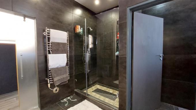 3 Bedroom with 3 Bathroom House For Sale Gauteng