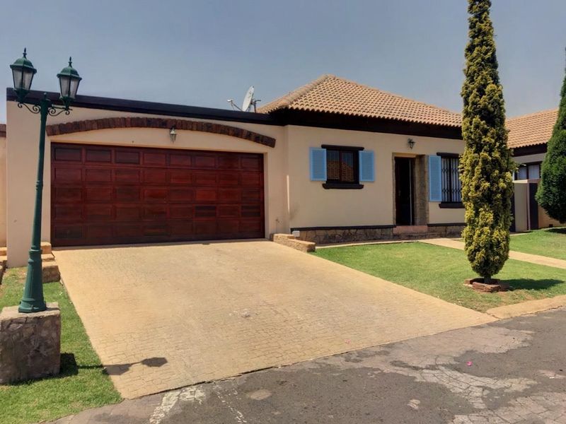 Townhouse in Witbank now available