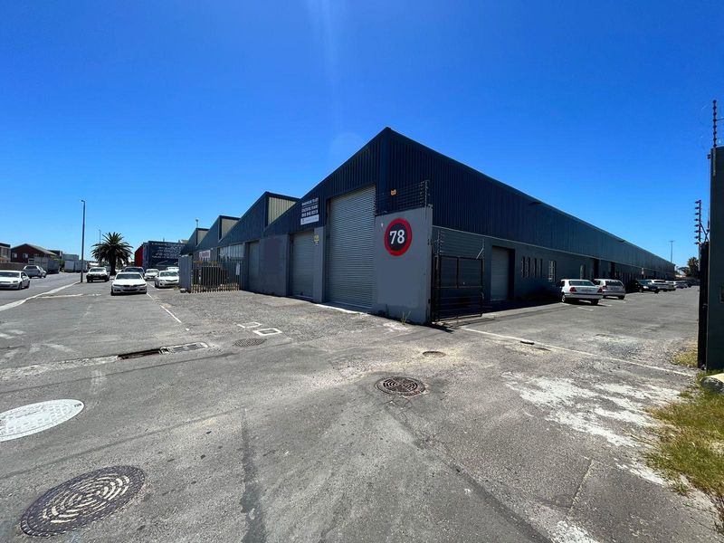 BOFORS CIRCLE | WAREHOUSE UNIT TO RENT | 680SQM | EPPING INDUSTRIAL 2