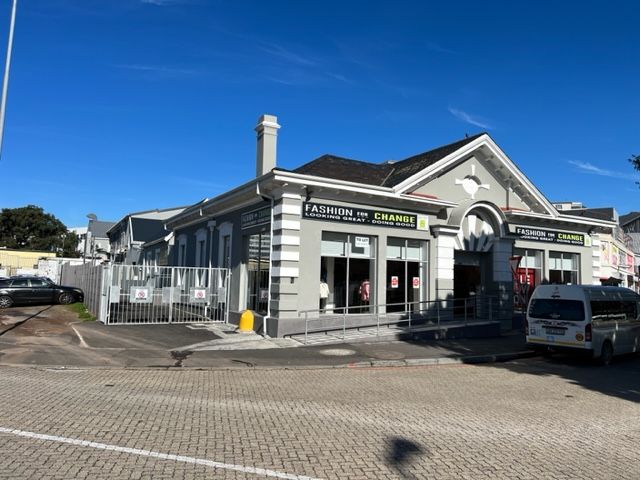 863m² Retail To Let in Claremont at R125.00 per m²