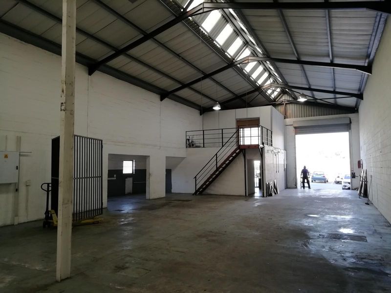 301m2 Warehouse TO LET in Silver Park, Brackenfell