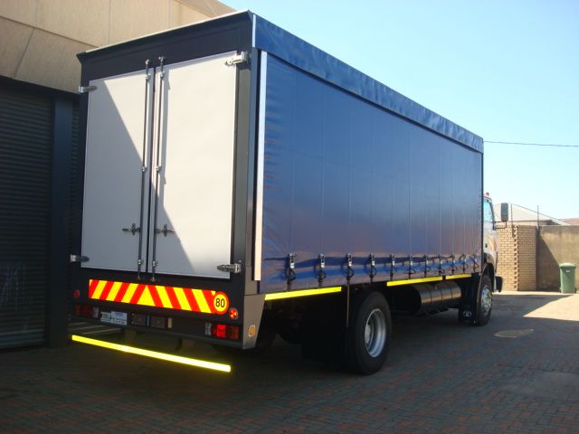 TATA LPT 1518 TAUTLINER WITH HAZCHEM DEMO