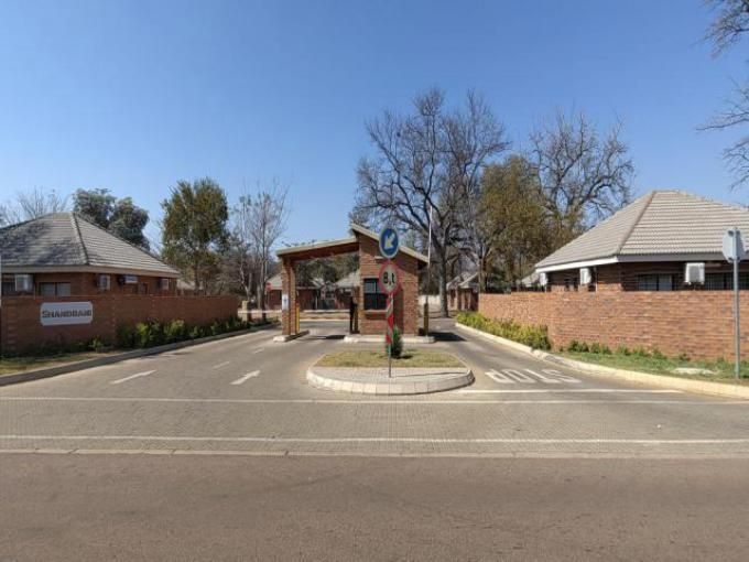 4 Bedroom with 4 Bathroom House For Sale Limpopo