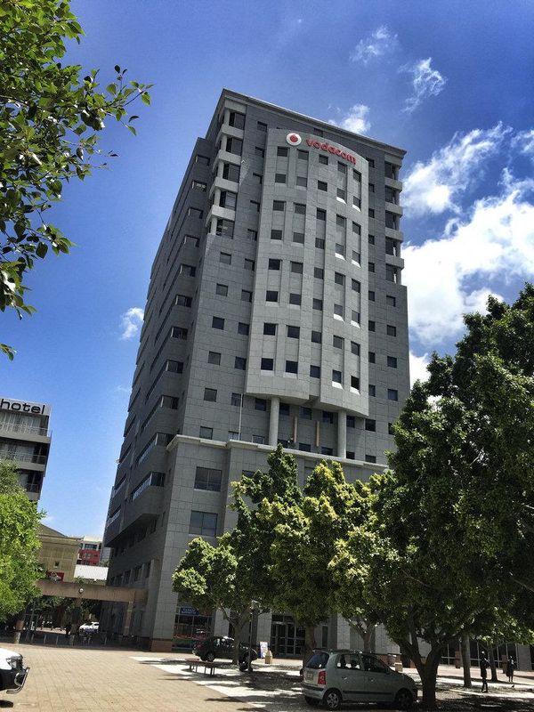 270m2 5th Floor Office Unit to Let at the Pier Place Building- EXEMPT FROM LOADSHEDDING