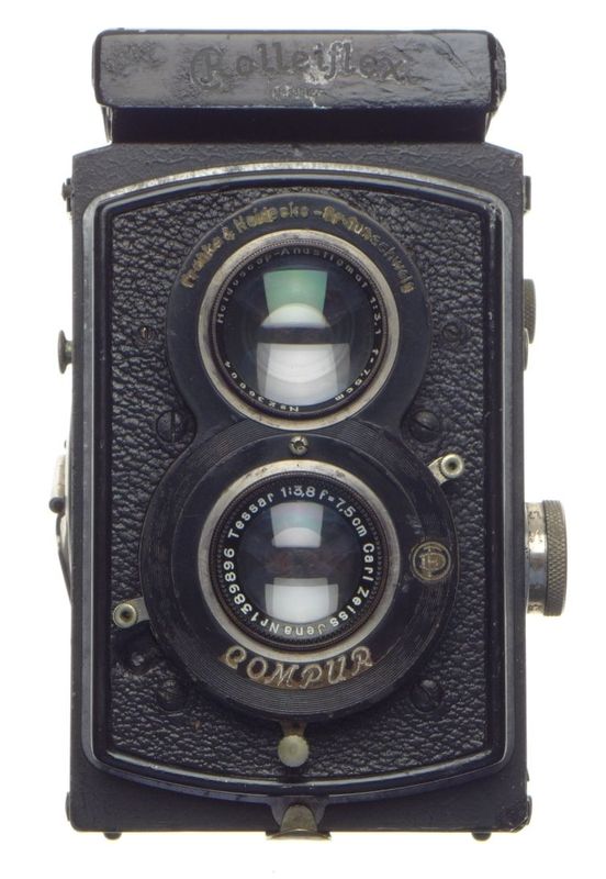 Nikon Telephoto-Zoom 1:4 f&#61;8.5cm 1:4.5 f&#61;25cm Nippon Kogaku rare vintage lens