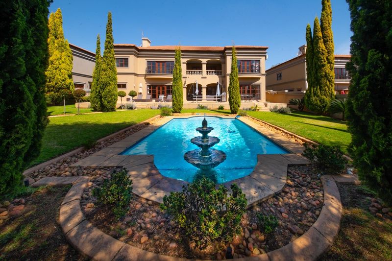 Luxury cluster for sale in Bryanston East