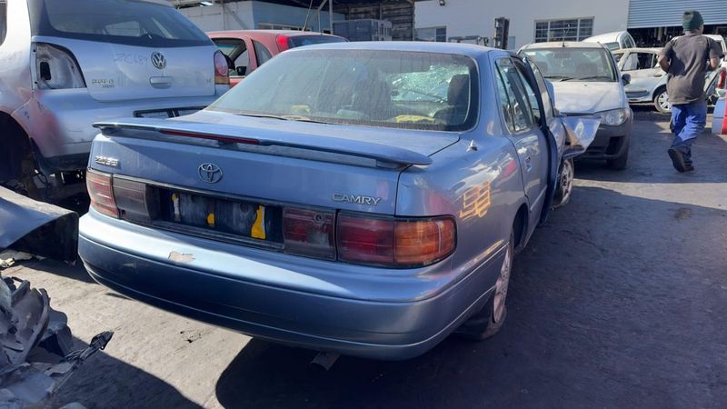 TOYOTA CAMRY FOR STRIPPING