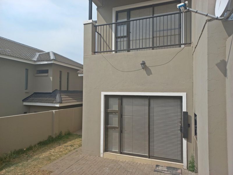 3 Bedroom townhouse for sale in Shellyvale