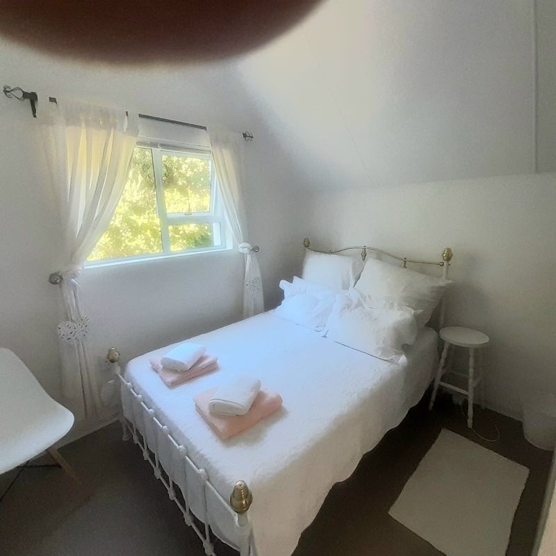 Nothing to be said, just walk in and enjoy this Canal  Home