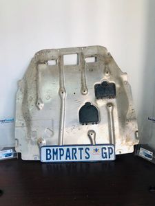 BMW F22 F48 Splash cover For sale